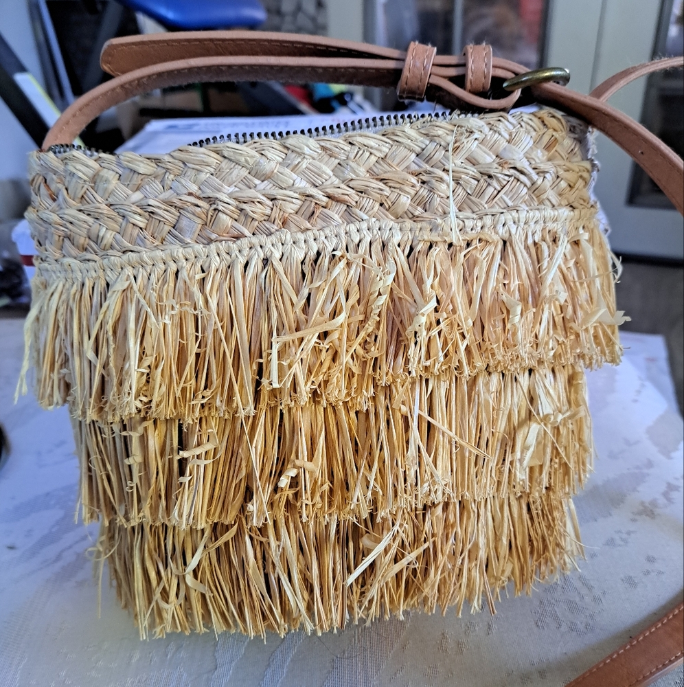 Straw crossbody purse